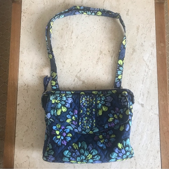 Vera Bradley shoulder bag, multi color floral, 12”x10”x2” adjustable strap. - Picture 3 of 13